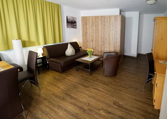 Jun 123 Лермос